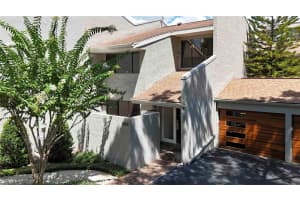 386 LAKEVIEW STREET, ORLANDO, FL 32804 Sold 08/08/25