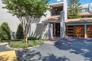 386 LAKEVIEW STREET, ORLANDO, FL 32804 Sold 08/08/25