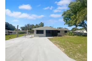 2575 KING AVENUE, AUBURNDALE, FL 33823 - MLS#MFRO6320665