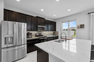 944 BENJAMIN TRAIL, DAVENPORT, FL 33837 Sold 08/22/25