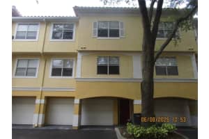 1960 Legacy Cove Dr #1960, MAITLAND