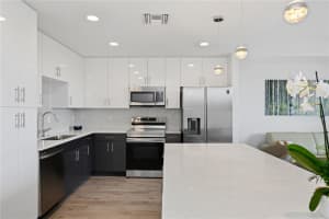 1709 TAMIAMI TRAIL, SARASOTA, FL 34234 - MLS#MFRO6320959