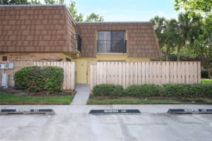 5269 BROOK COURT, ORLANDO, FL 32811 - MLS#MFRO6321037