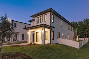 925 Lake Emerald Dr, ORLANDO
