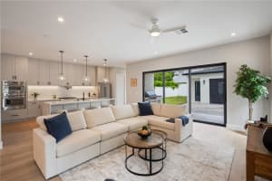 803 YATES STREET, ORLANDO, FL 32804 - MLS#MFRO6321170