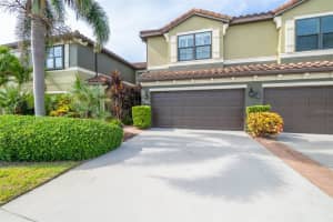 117 Montecito Dr, SATELLITE BEACH