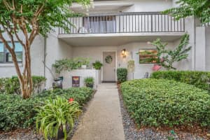 240 Killarney Bay Ct #4, WINTER PARK