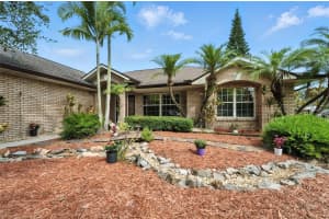 833 MILLSHORE DRIVE, CHULUOTA, FL 32766 Sold 08/05/25