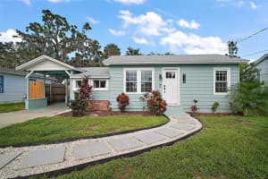 716 ROCKINGHAM AVENUE, TAVARES, FL 32778 Sold 08/04/25