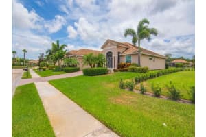 8255 HEATHER COURT, VERO BEACH, FL 32967 - MLS#MFRO6321434