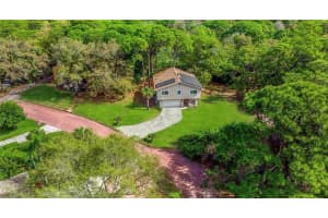 1300 Pleasant Way S, ST PETERSBURG