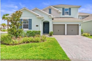 19105 Planetree St, ORLANDO