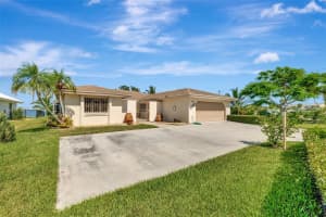 1701 BAYSHORE DRIVE, HUTCHINSON ISLAND, FL 34949 - MLS#MFRO6321702