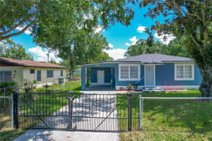 207 KAY STREET, AUBURNDALE, FL 33823 Sold 08/14/25