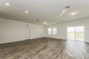 214 HIDDEN LAKE LOOP, HAINES CITY, FL 33844 - MLS#MFRO6321979