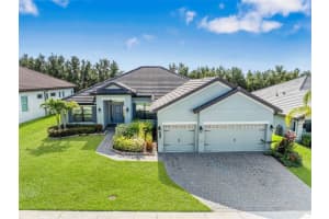 4940 TENNESSEE LAKE DRIVE, AUBURNDALE, FL 33823 Sold 08/06/25