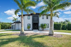5708 EMERINGTON CRESCENT, ORLANDO, FL 32819 Sold 09/30/25