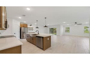 8010 SW HWY 484, OCALA, FL 34473 - MLS#MFRO6322086