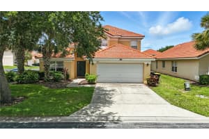 255 CORDOVA AVENUE, DAVENPORT, FL 33897 - MLS#MFRO6322198