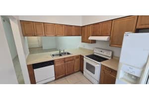 1375 HENDREN DRIVE, ORLANDO, FL 32807 - MLS#MFRO6322243