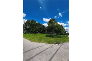 2422 20TH AVENUE, TAMPA, FL 33605 Sold 08/22/25