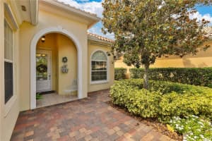 11834 GENNARO LANE, ORLANDO, FL 32827 - MLS#MFRO6322452