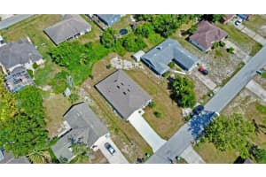 2033 GLORIA DRIVE, DELTONA, FL 32725 - MLS#MFRO6322487