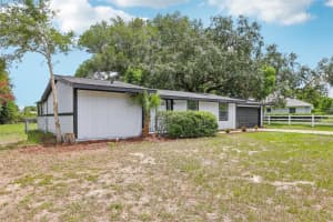 18015 BEACH STREET, UMATILLA, FL 32784 - MLS#MFRO6322564