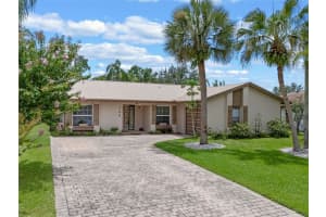 708 DUFFER LANE, KISSIMMEE, FL 34759 Sold 07/25/25
