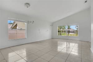 118 SIR PHILLIPS DRIVE, DAVENPORT, FL 33837 - MLS#MFRO6322622