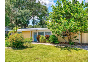 706 LYNN AVENUE, NEW SMYRNA BEACH, FL 32168 Sold 08/04/25