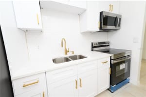 4469 EVERS PLACE, ORLANDO, FL 32811 Sold 08/18/25