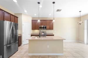 215 LAKESHORE DRIVE, DAVENPORT, FL 33837 - MLS#MFRO6322669