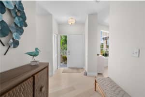 8735 LAKESIDE BOULEVARD, VERO BEACH, FL 32963 - MLS#MFRO6322695