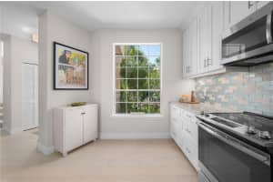 8735 LAKESIDE BOULEVARD, VERO BEACH, FL 32963 - MLS#MFRO6322695