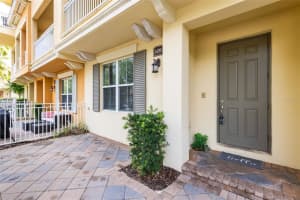 1439 LAKE GEORGE DRIVE, LAKE MARY, FL 32746 - MLS#MFRO6322737
