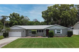 2430 Westwood Dr, LONGWOOD