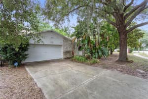 2942 CHICKASAW TRAIL, ORLANDO, FL 32817 Sold 07/31/25
