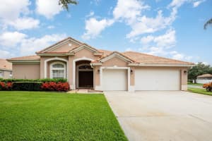 6631 Crestmont Glen Ln, WINDERMERE
