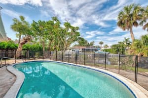 568 VENICE LANE, SARASOTA, FL 34242 Sold 12/09/25
