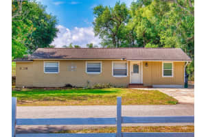204 HOLLY DRIVE, ORANGE CITY, FL 32763 Sold 10/17/25