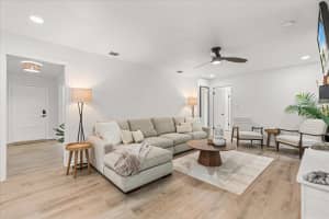4 HUDSON COVE, LONGWOOD, FL 32750 - MLS#MFRO6323518