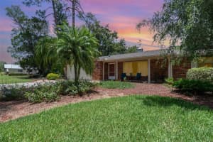 27 FAIRWAY DRIVE, EUSTIS, FL 32726 Sold 08/14/25