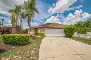 105 Paradise Woods Ct, DAVENPORT