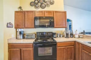 105 PARADISE WOODS COURT, DAVENPORT, FL 33896 - MLS#MFRO6323771