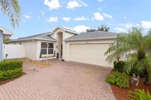 3372 Livingston Way, WINTER HAVEN