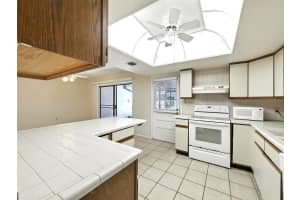 174 LAGO VISTA BOULEVARD, CASSELBERRY, FL 32707 - MLS#MFRO6323926