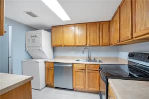 60 MOREE LOOP, WINTER SPRINGS, FL 32708 Sold 08/28/25