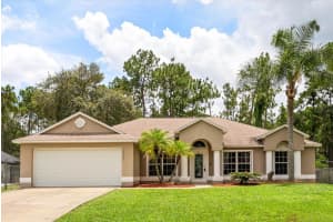 2327 Whitehorse St, DELTONA