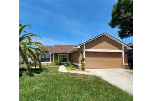 102 N Hampton Ct, SANFORD